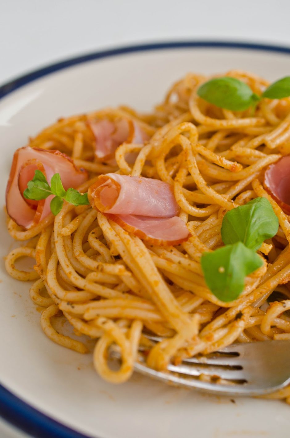 Spaghetti pesto rosso - Paulina Hofman